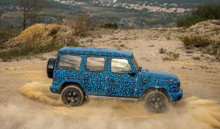 2024年奔驰纯电G级震撼上市四轮电机系统成亮点(图2)