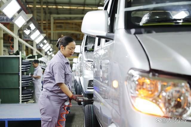 Kaiyun（中国体育）：区区一个电机几个电池想取代百年“内燃机”错了!是自研取代燃油(图4)