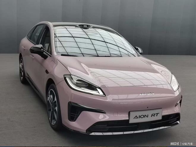 Kaiyun体育网站：A+级轿车“顶流”同级首搭激光雷达高阶智驾预售12万不到(图7)