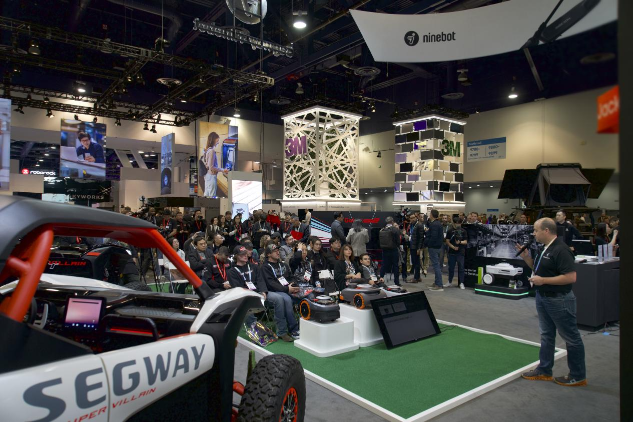 九号公司多款新品亮相CES2024智能引领产品升级