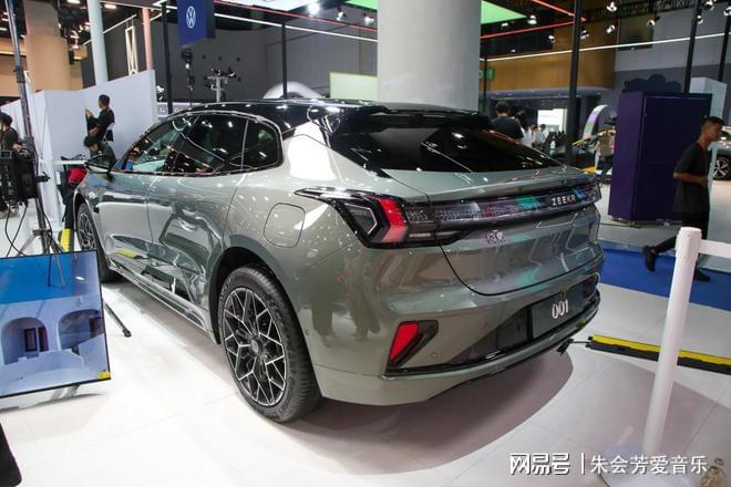 极氪001稳住了销量比特斯拉Model3价格高但销量并不(图4)