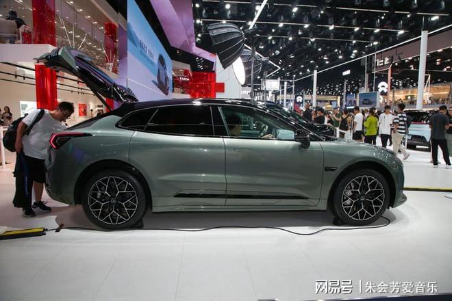 极氪001稳住了销量比特斯拉Model3价格高但销量并不(图3)