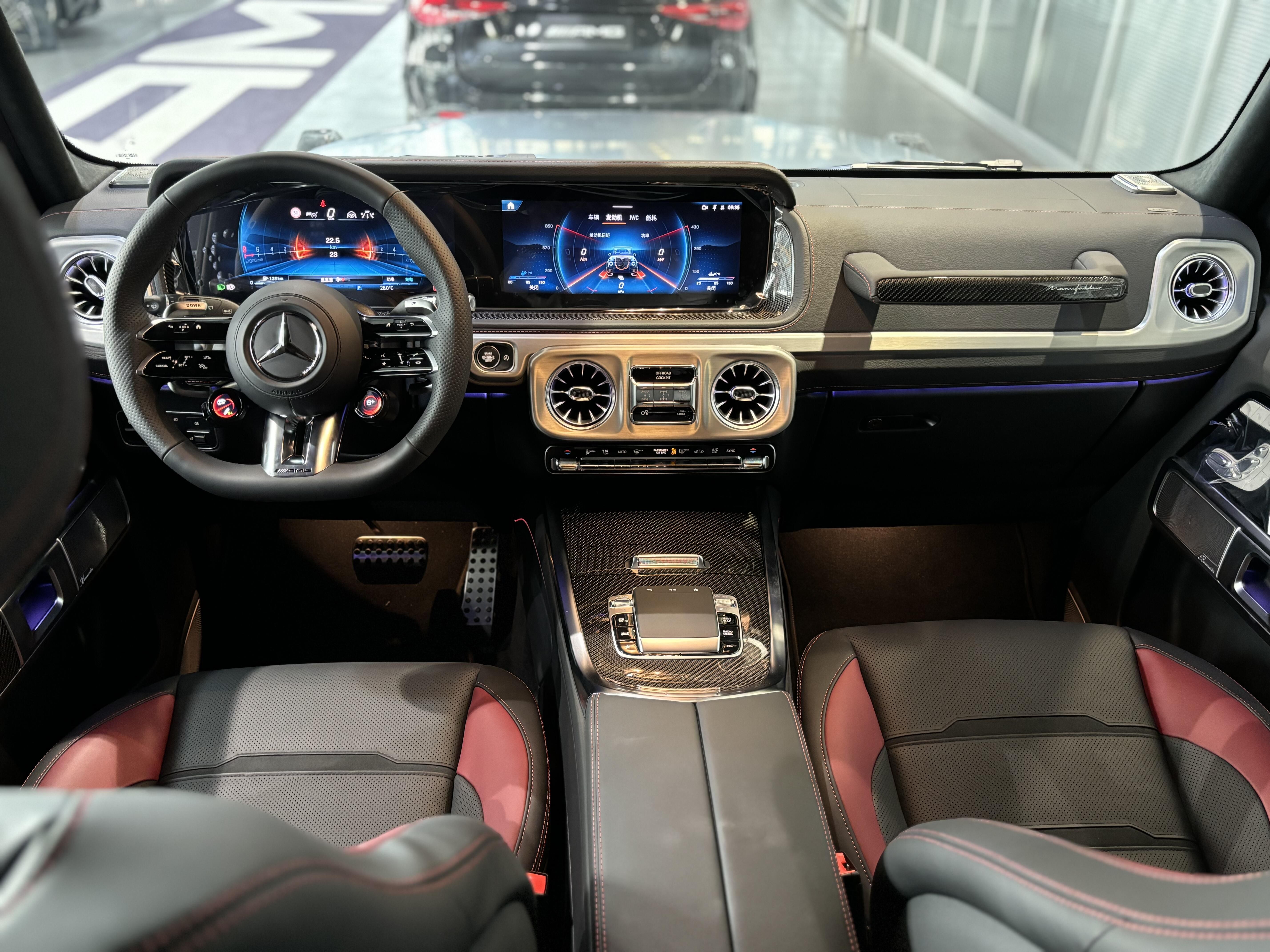 Kaiyun体育网站：2025款硬派越野基因与极致奢华风范的完美融合(图5)