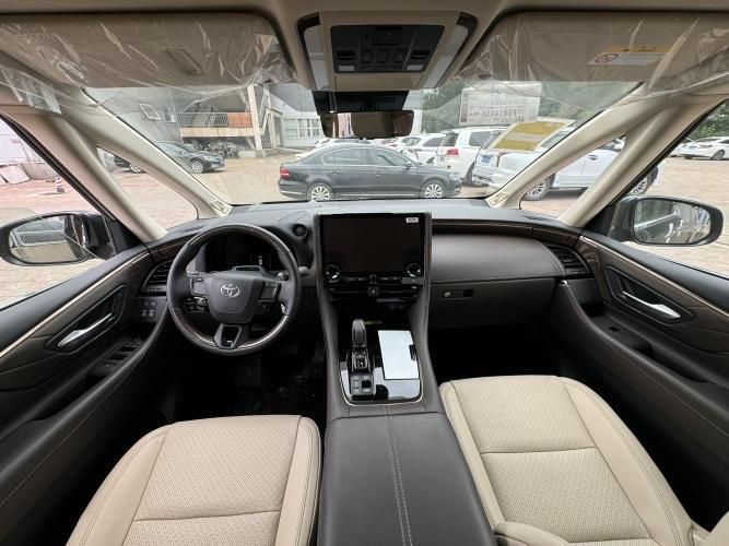 2024款丰田埃尔法25L智能座舱七座豪华商务现车热卖中(图3)