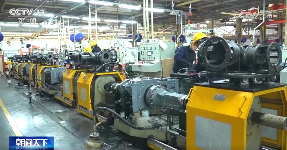 粮食年产超14万亿斤背后有何“硬核”支撑？中国农机装备向“新”行(图6)