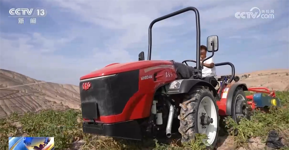 粮食年产超14万亿斤背后有何“硬核”支撑？中国农机装备向“新”行(图3)