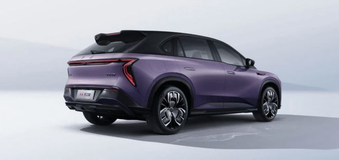 红旗天工08正式亮相智能驾驭新旗舰！(图2)