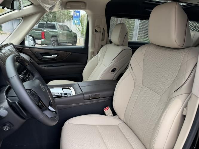 2024款丰田埃尔法智能座舱七座MPV最新价格相关信息(图4)