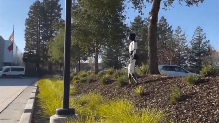 大秀绝技！年末多家科技企业宣布“人形机器人”取得新突破(图3)