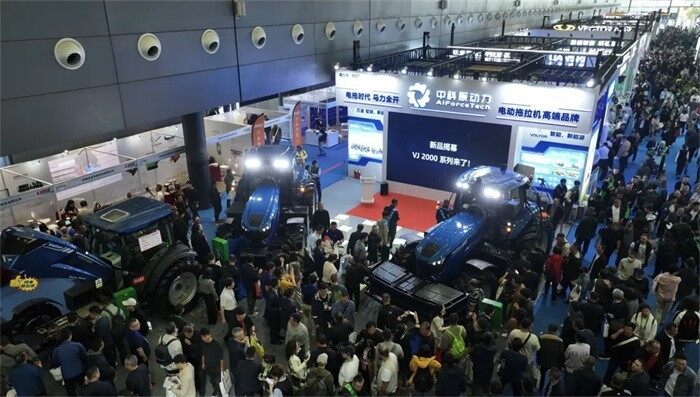 农业机器人企业中科原动力发布全球最大马力智能电动拖拉机