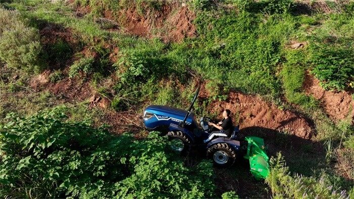 农业机器人企业中科原动力发布全球最大马力智能电动拖拉机(图2)