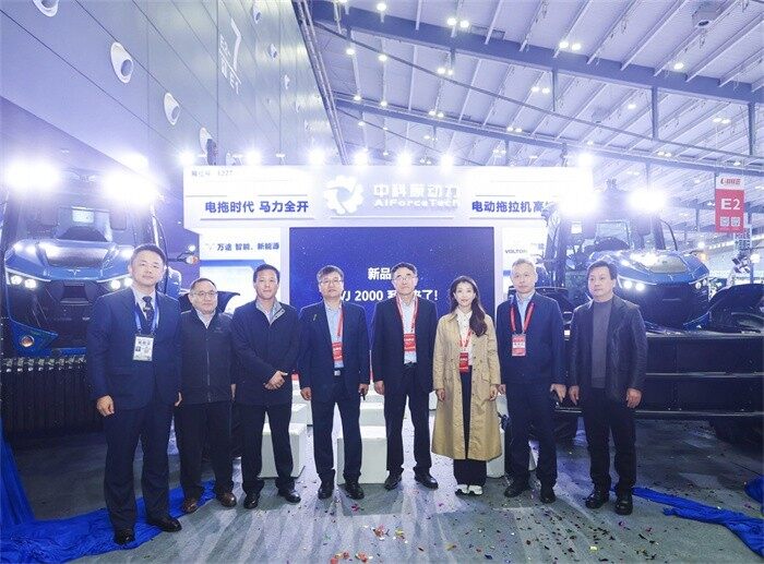 农业机器人企业中科原动力发布全球最大马力智能电动拖拉机(图4)