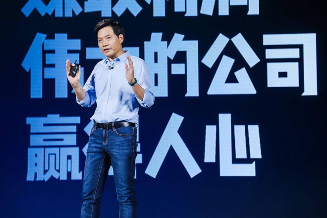 Kaiyun体育网站：评论丨从“挖孔机盖”争议看新势力造车的营销狂欢与技术敬畏之殇(图5)