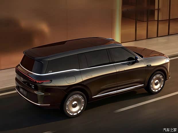 Kaiyun体育网站：全线控转向+三电机技术智己LS9HYPER将于4月发布并正式上市(图3)