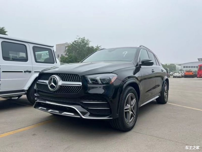 奔驰GLE450美版最新配置价格及图片(图1)