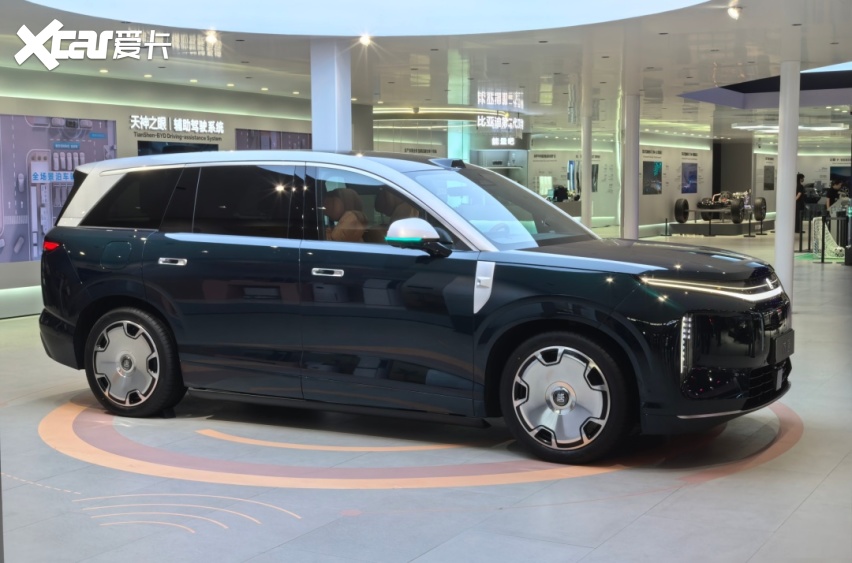 强得可怕！比亚迪把-30℃低温舱搬进展馆体验极寒闪充(图2)