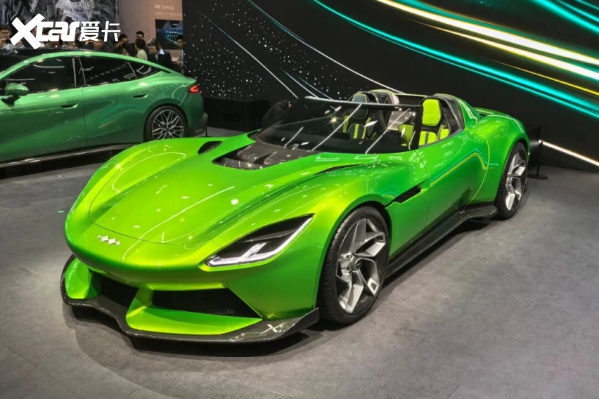 强得可怕！比亚迪把-30℃低温舱搬进展馆体验极寒闪充(图9)